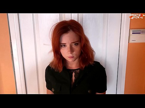 ❤️ Ka whiua e te Kaitiaki Haumaru te Wahine Ataahua mo te Hoko Hoko - Ki Te Mangai ️ Sex ataata i a matou mi.tubesexer-com.ru ❌